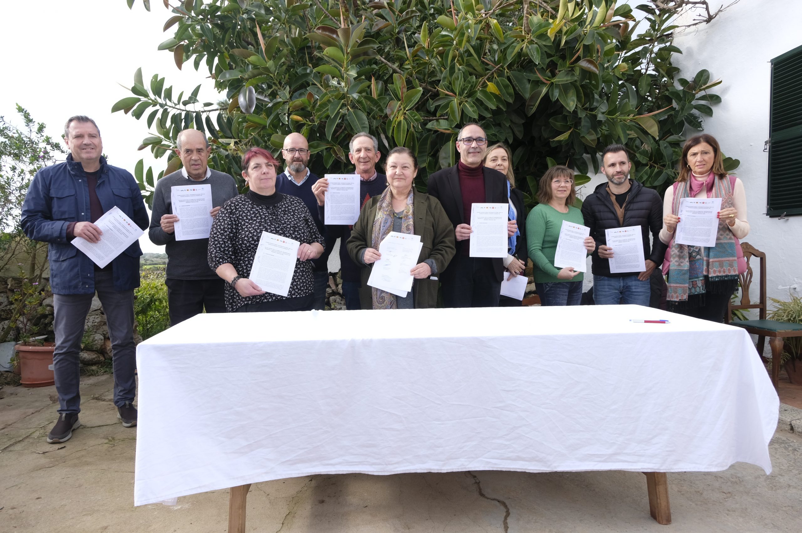 Govern i Consell renoven el seu compromís per mantenir viu el sector lacti de Menorca