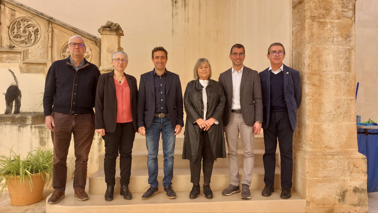 El Govern renova el compromís amb l'Institut d'Estudis Catalans
