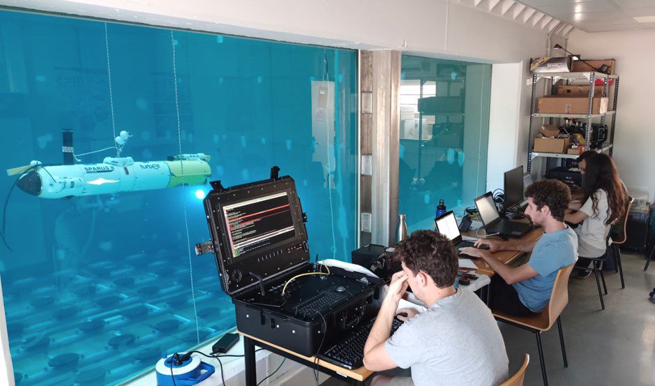 La UIB col·labora amb el Ministeri de Defensa en el desenvolupament d'un sistema de cerca d'amenaces aquàtiques