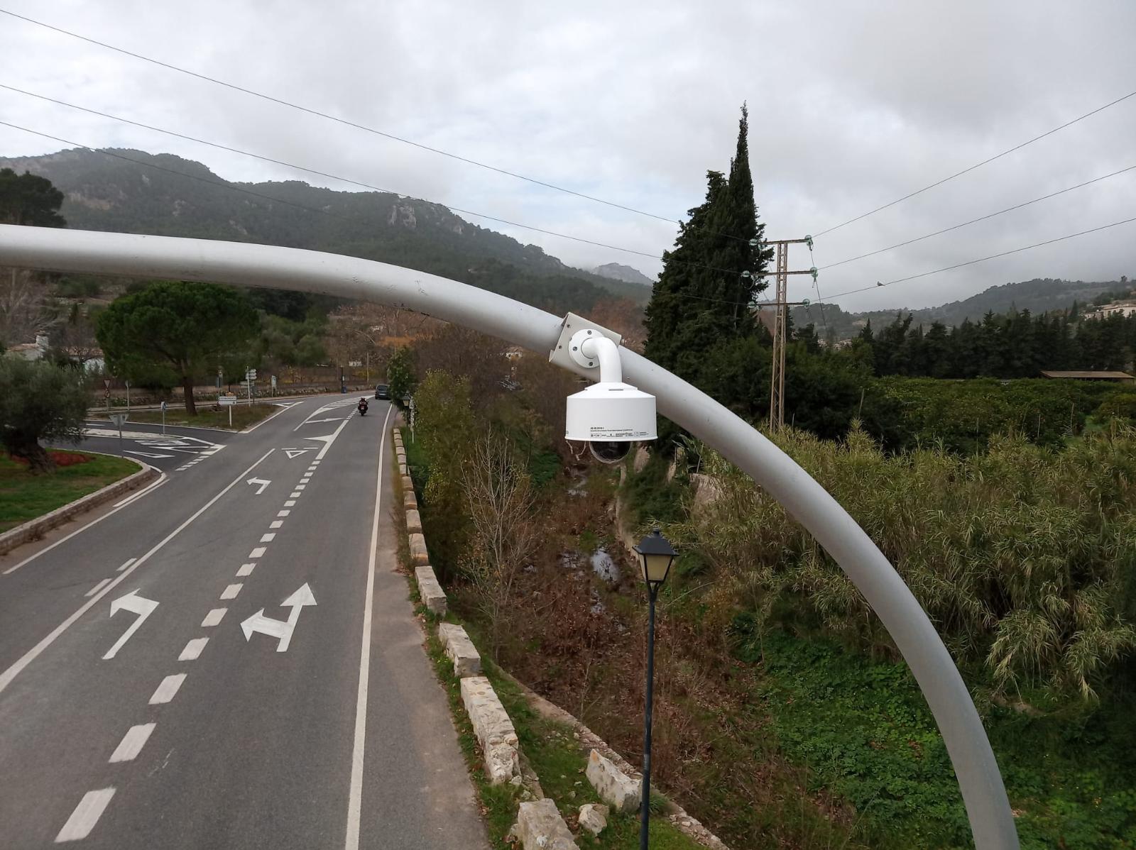 Desset càmeres captaran la velocitat, el soroll i les matrícules dels vehicles a la Serra i remetran la informació dels infractors a la DGT