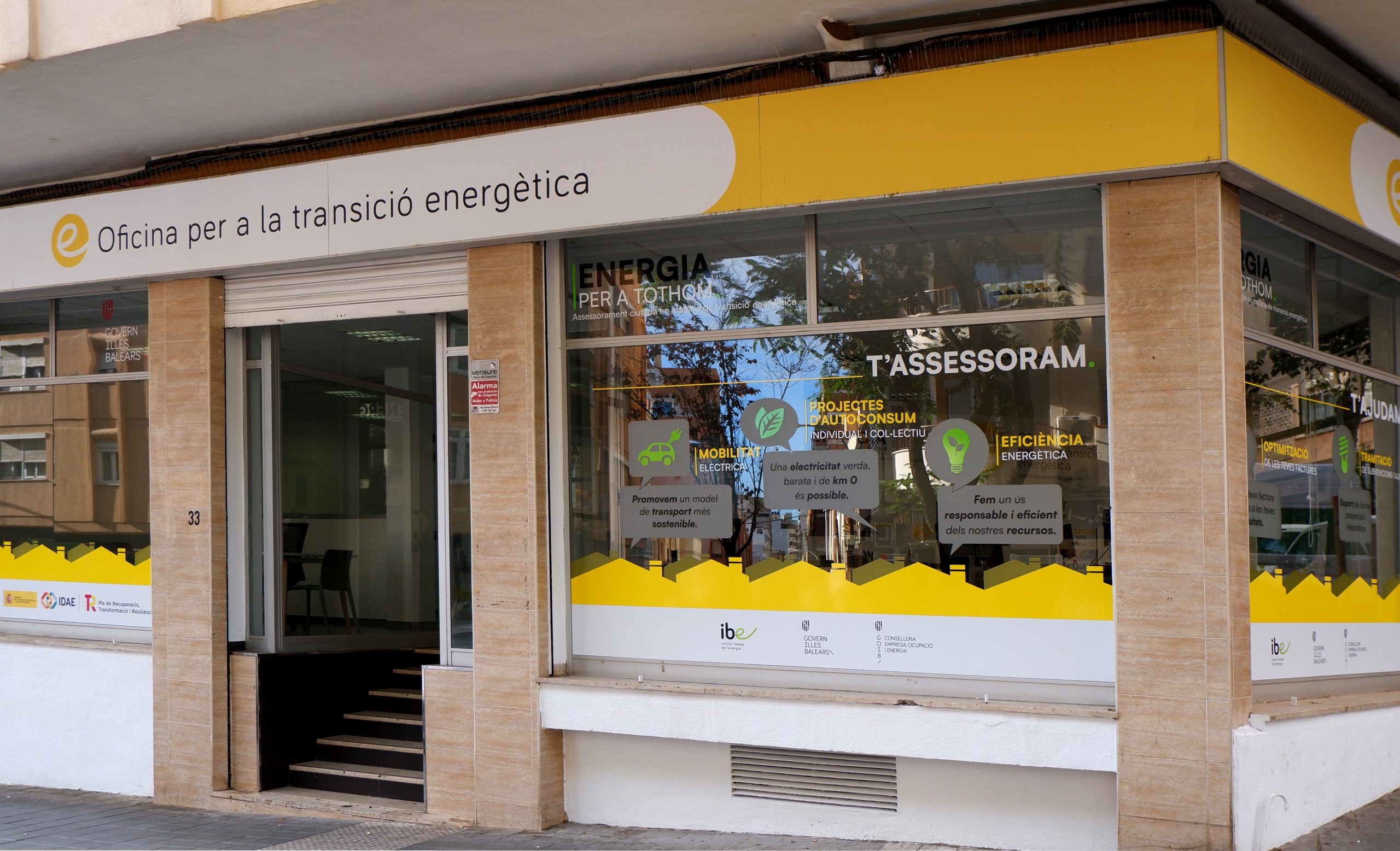 L'Oficina per a la Transició Energètica atén 380 consultes en el seu primer mes