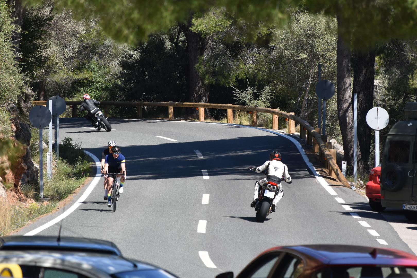 El Consell instal·la a Lluc la primera de les 17 càmeres per evitar curses il·legals de motos