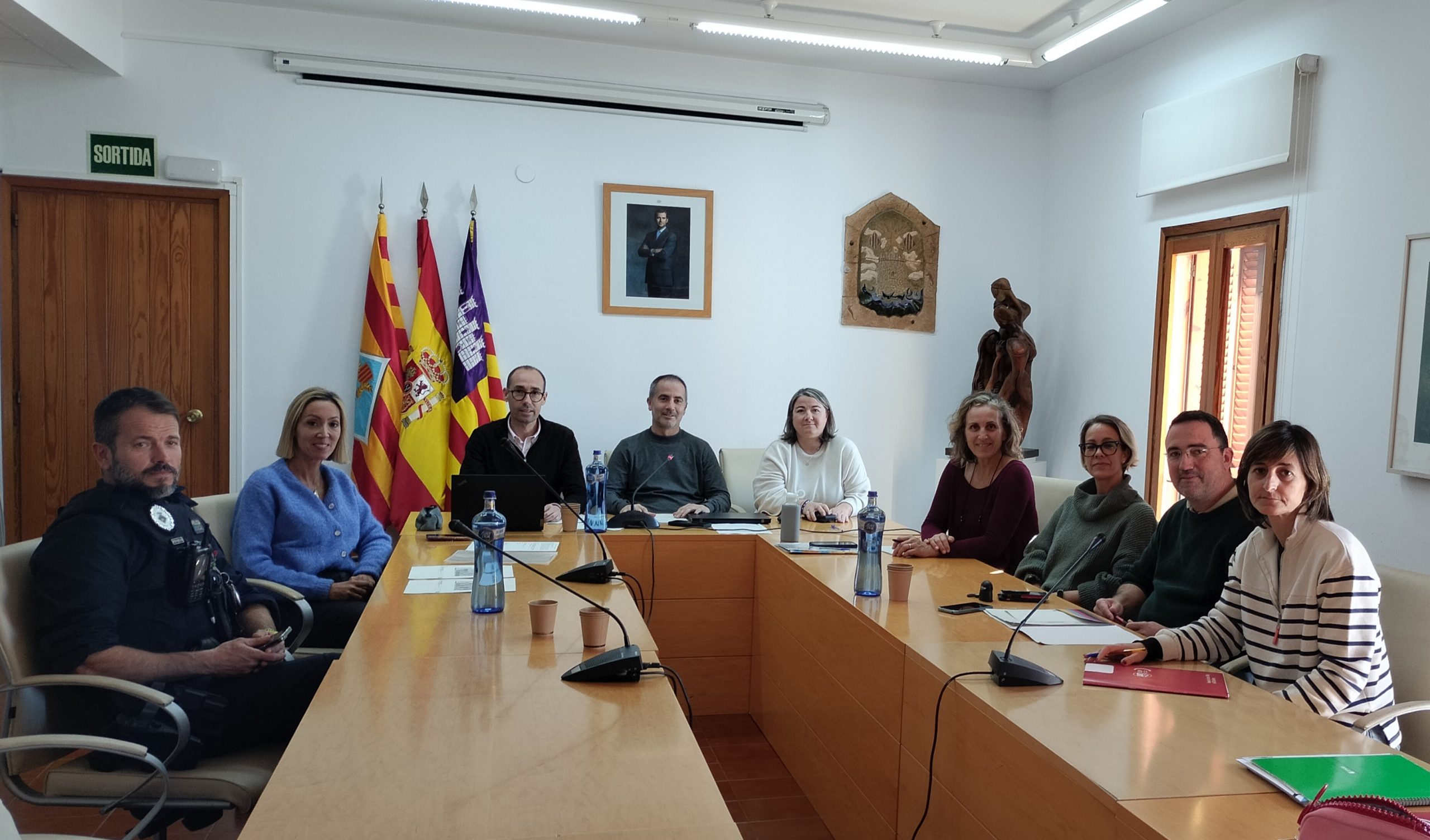 Formentera presenta un paquet de millores laborals pactades amb els bombers