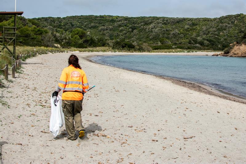Menorca reforça el Servei de Neteja de Platges abans de Setmana Santa