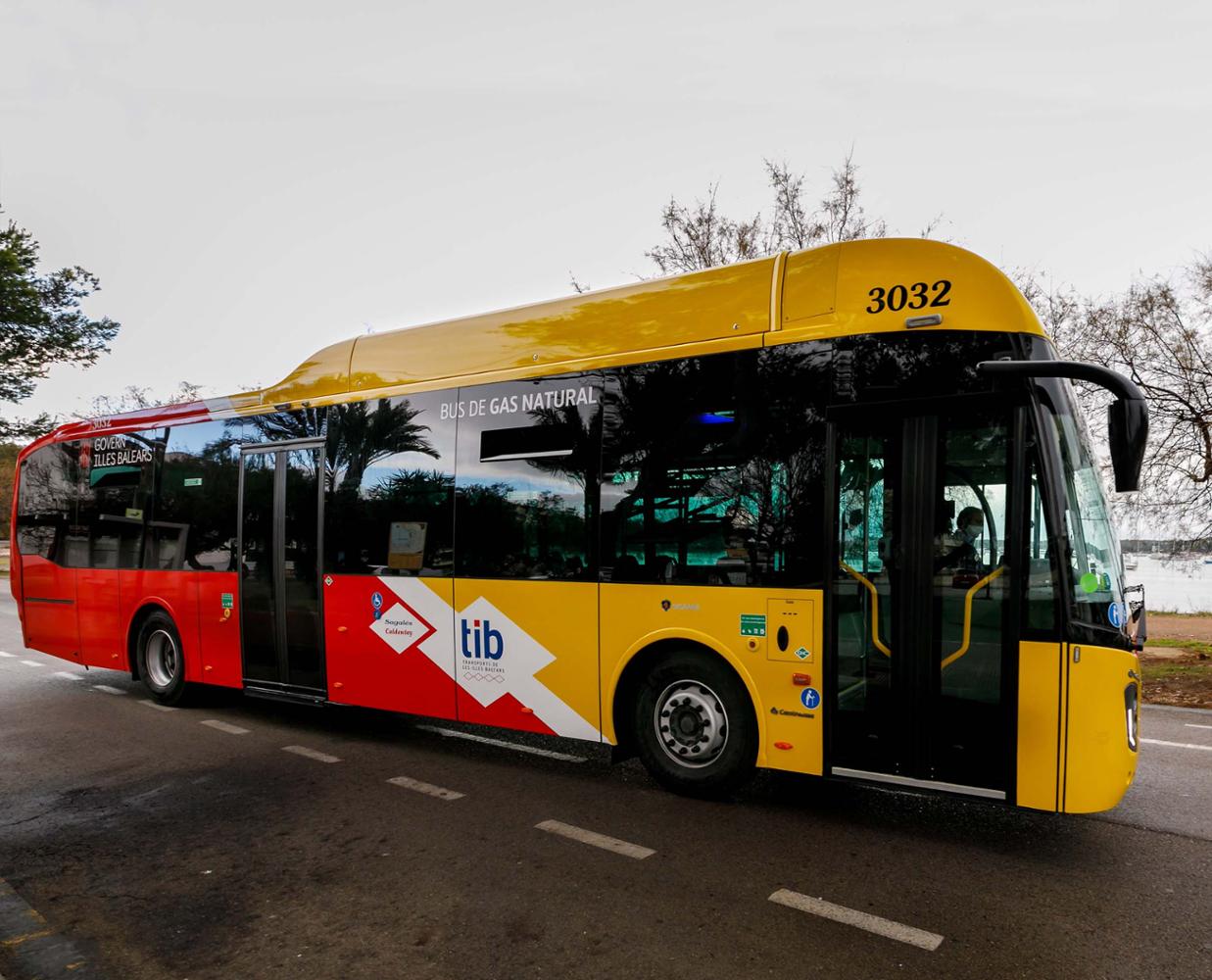 Els usuaris de bus del TIB augmenten un 42 % durant el primer quadrimestre de 2024