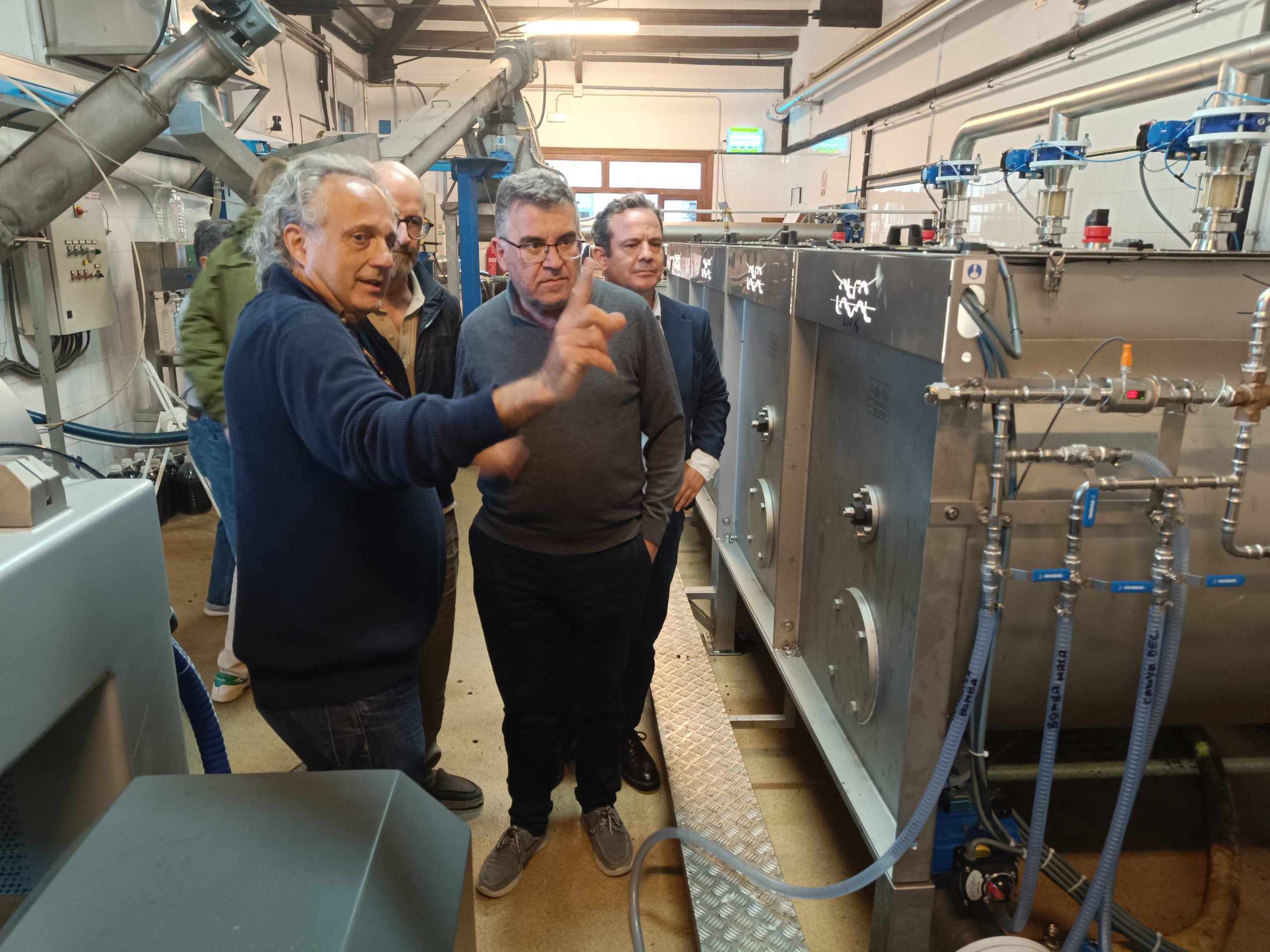 La Cooperativa de Sóller estrena una nova tafona, que dedicarà en exclusiva a l'oli ecològic