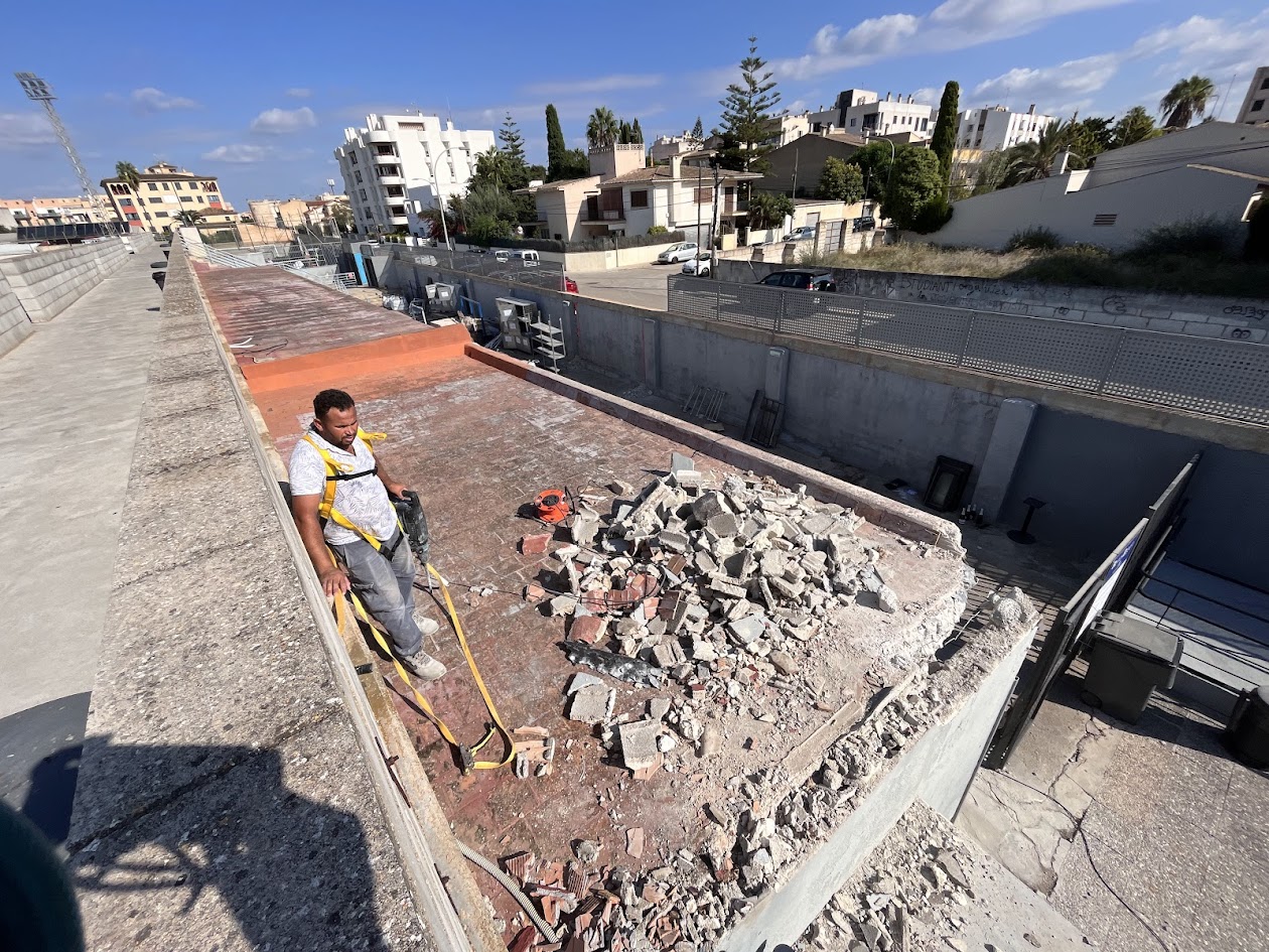 Manacor inicia les obres per instal·lar plaques solars a la grada de Na Capellera