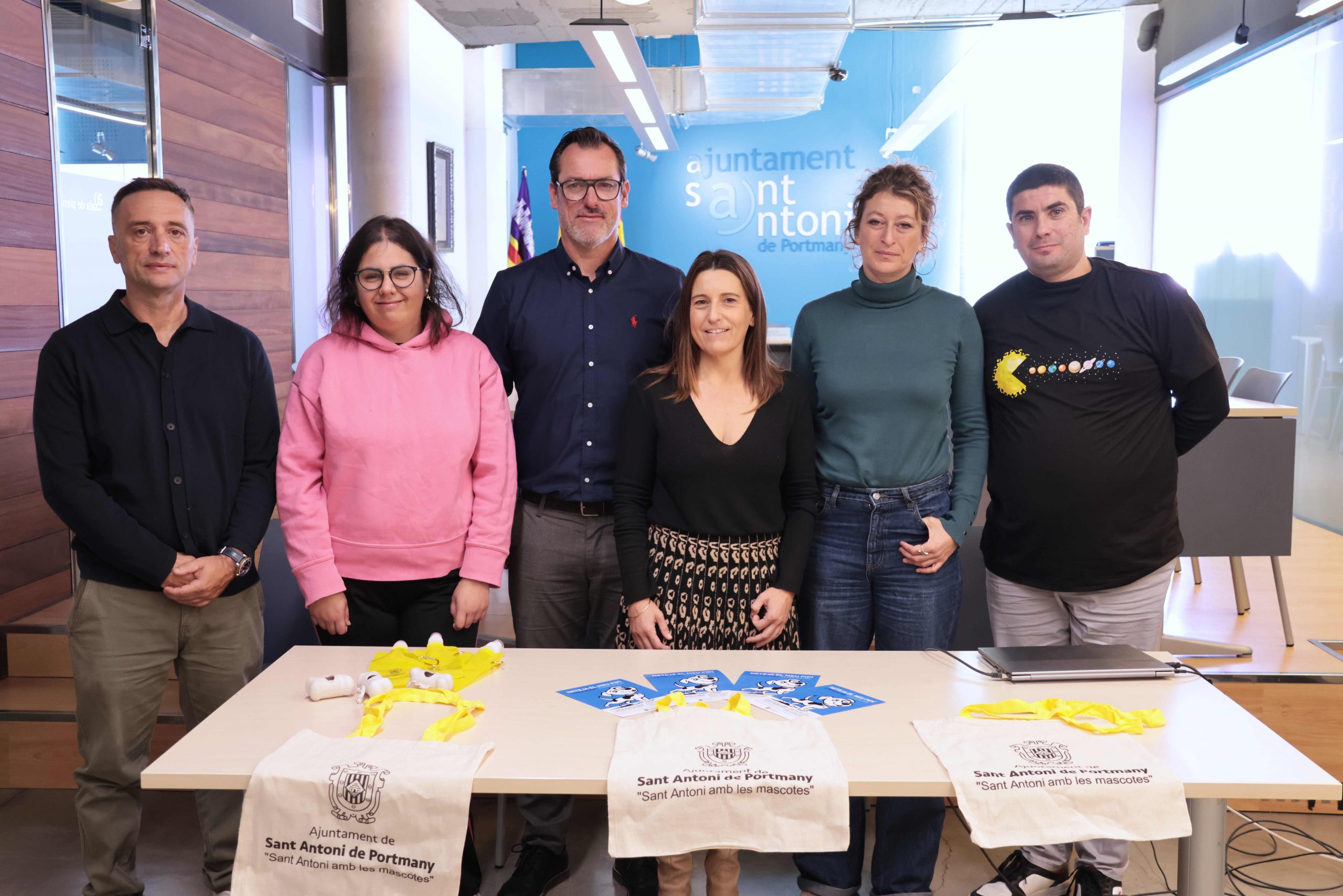 Sant Antoni impulsa una campanya de conscienciació sobre la tinença responsable d’animals