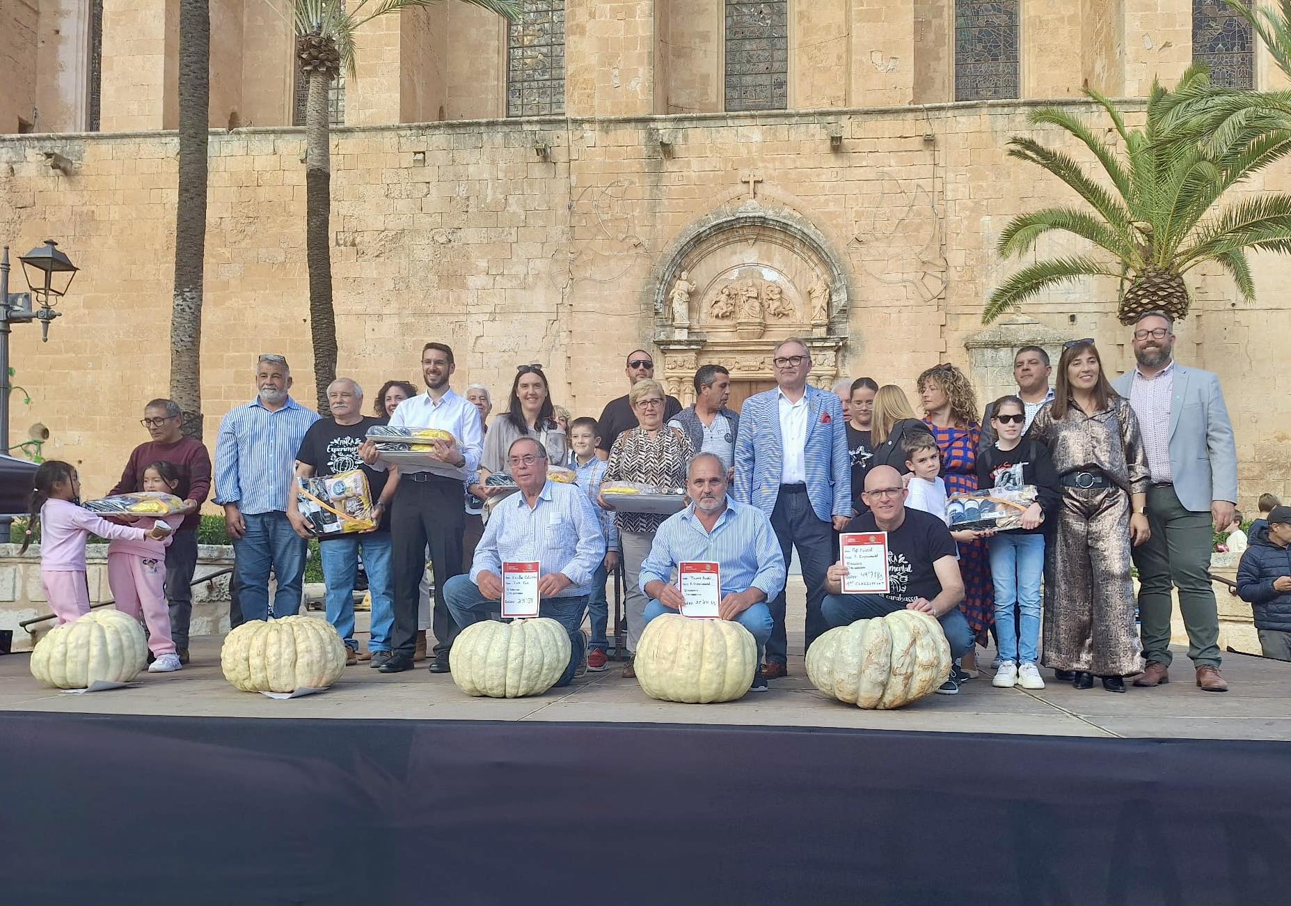 Una carabassa de 49'71 quilograms, de Pep Ferriol, guanya el concurs de Muro