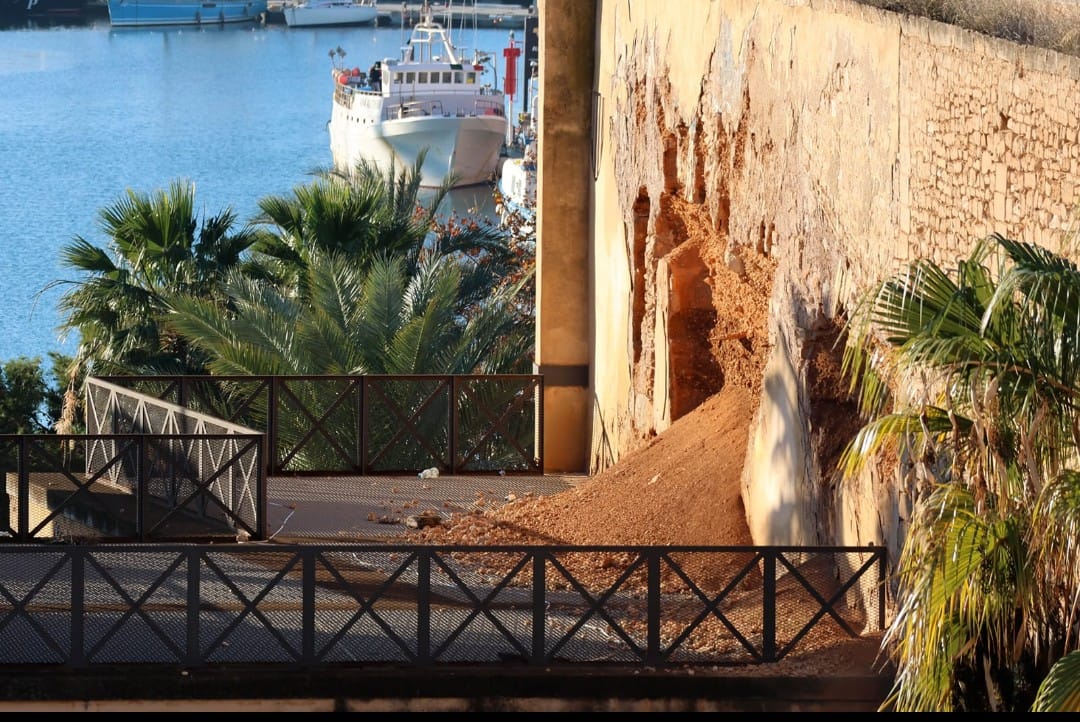 ARCA denuncia el greu esfondrament de la torre medieval del Baluard de Sant Pere