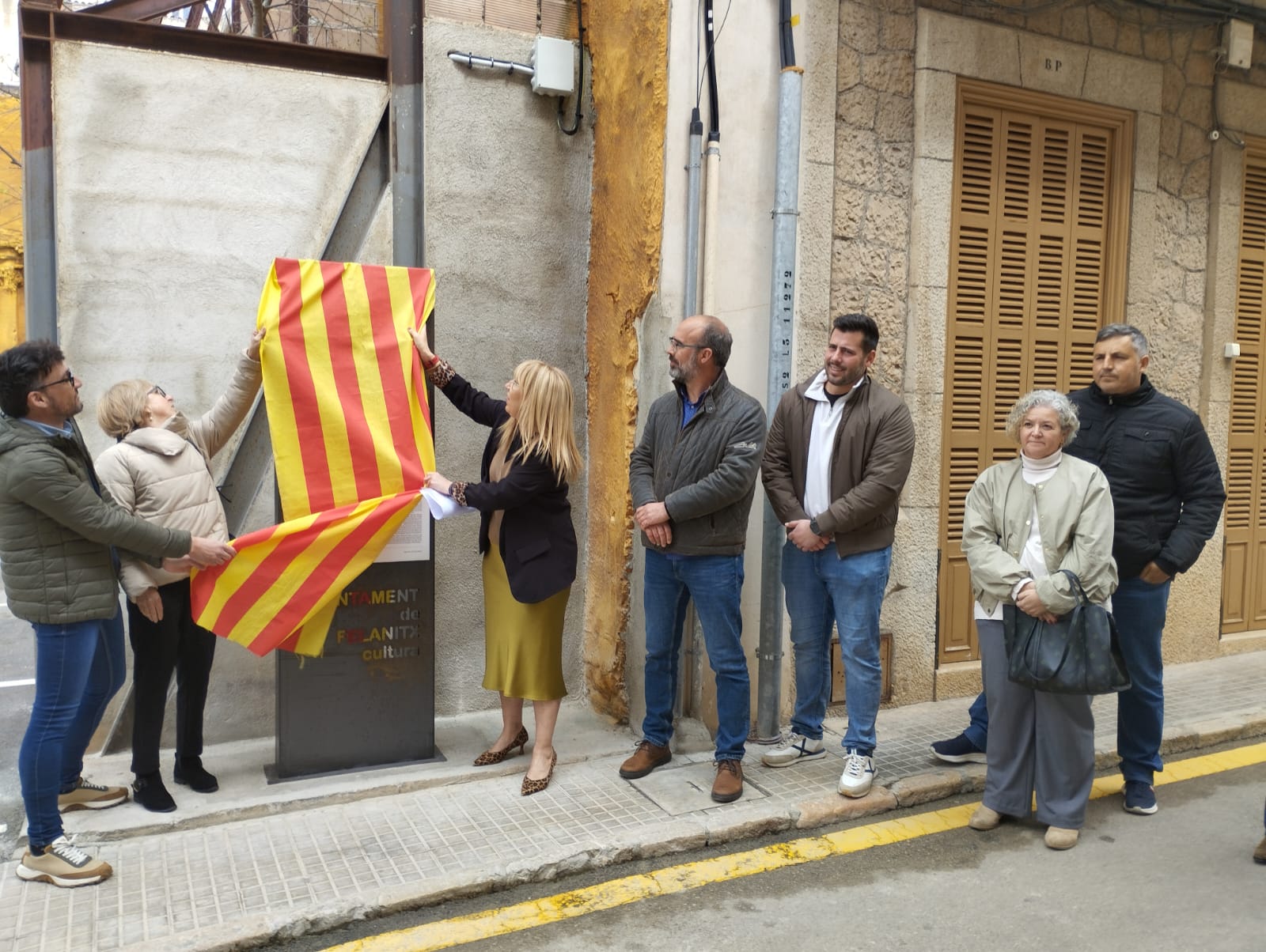 Felanitx inaugura una placa on hi havia el Centro Filarmónico Teatral