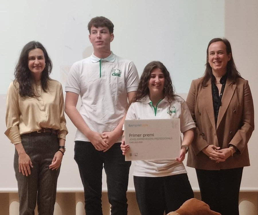 Una aplicació per compartir cotxe, la millor als Premis Ibemprènjove d’FP