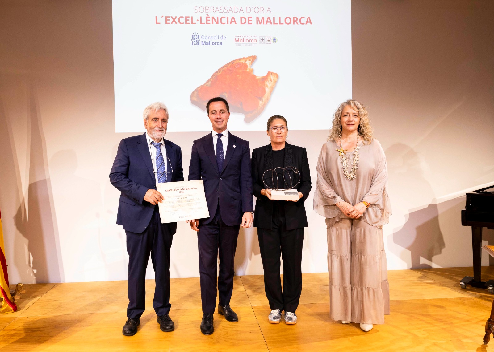 Macarena de Castro, guardonada amb la Sobrassada d'Or pel seu compromís amb el producte local