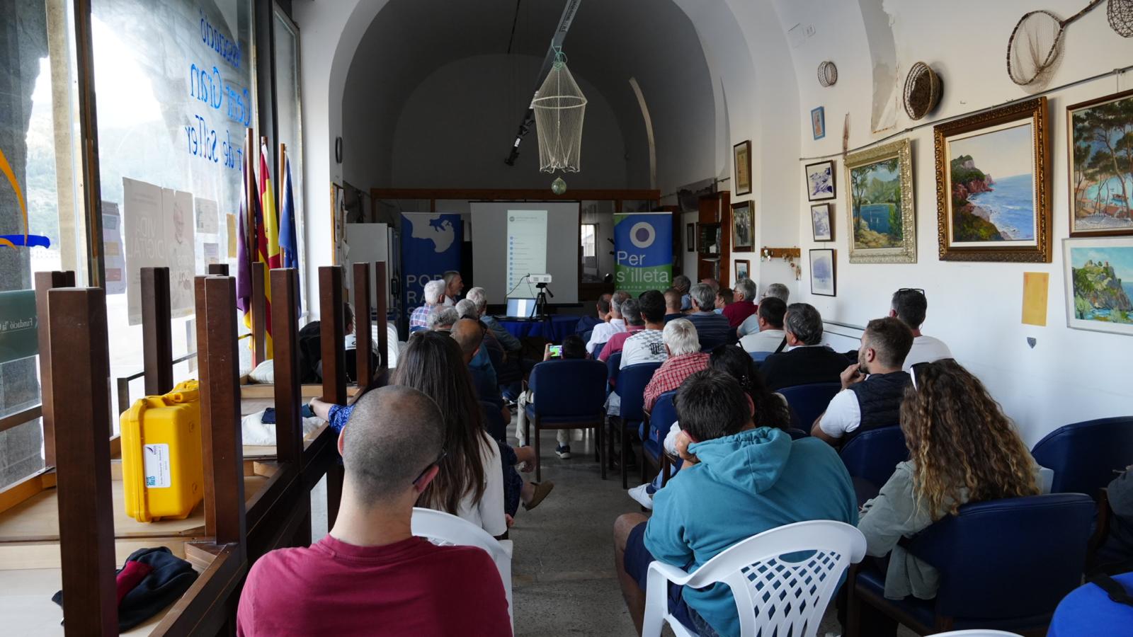 El Port de Sóller acull una trobada per aclarir els canvis en la pesca recreativa i el nou registre de captures