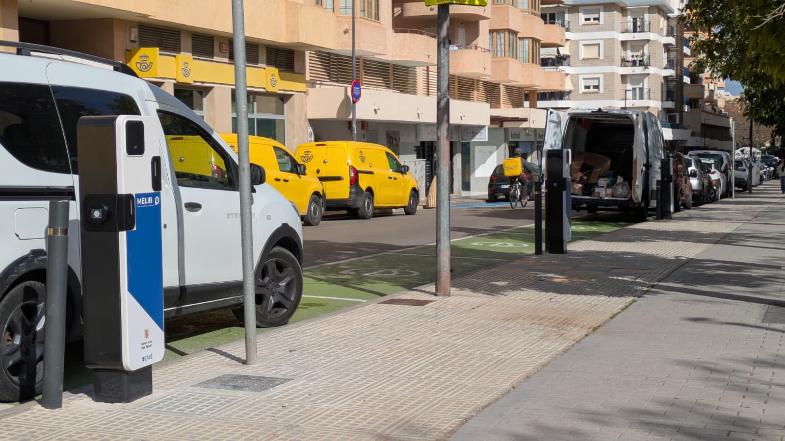 La xarxa pública de carregadors elèctrics d’Eivissa arriba a les 163 connexions