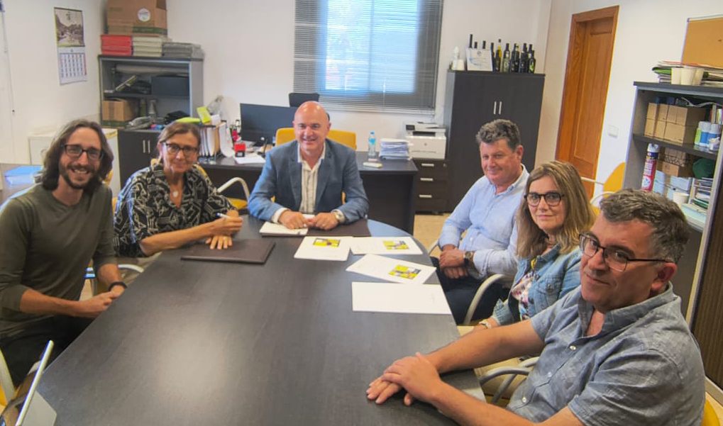 Cooperatives Agro-alimentàries renova el conveni amb el Consell d’Eivissa per reforçar l’assessorament al sector agrari