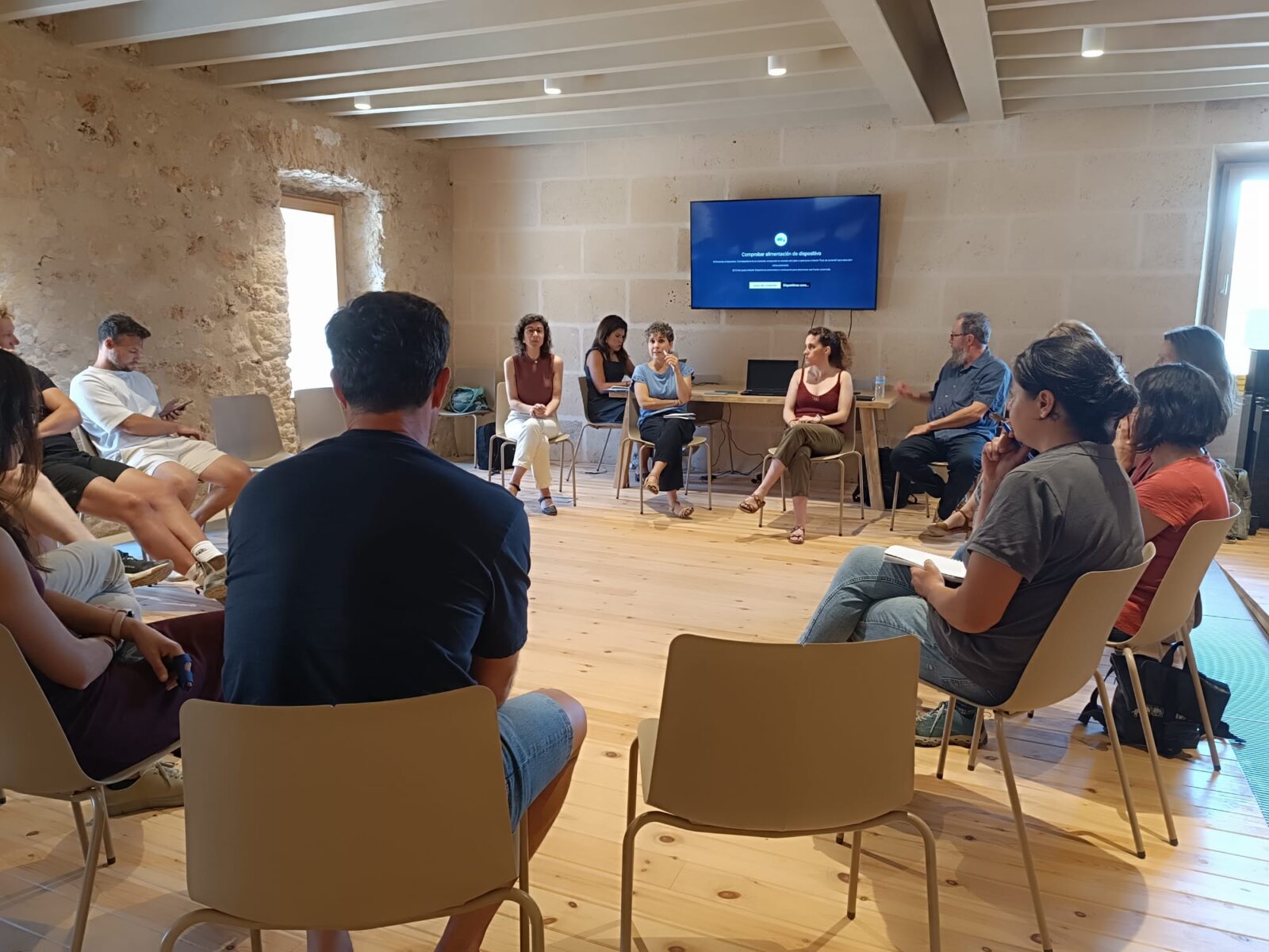Vi de la Terra Mallorca impulsa la reutilització de botelles de vidre per reduir residus i emissions