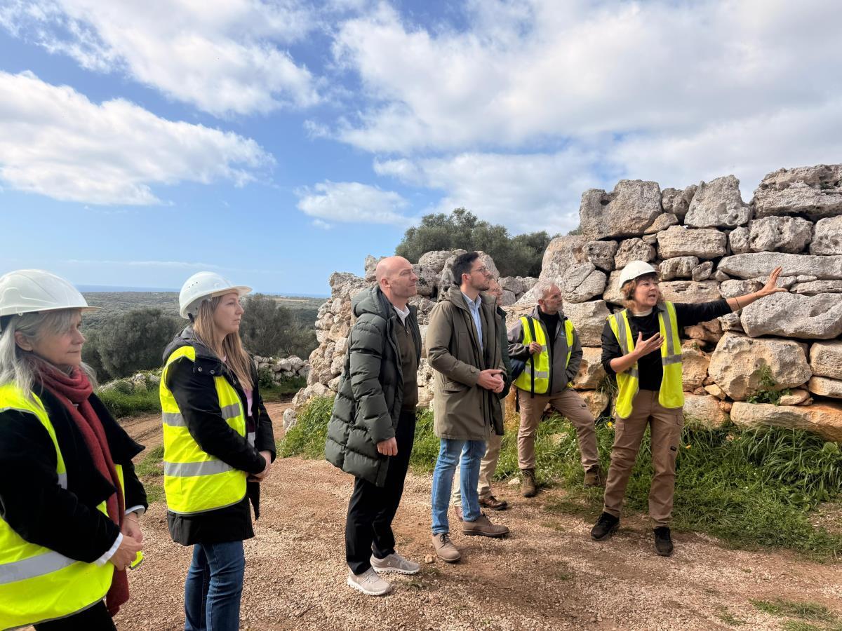 Menorca dedica mig milió a salvaguardar el patrimoni i històric