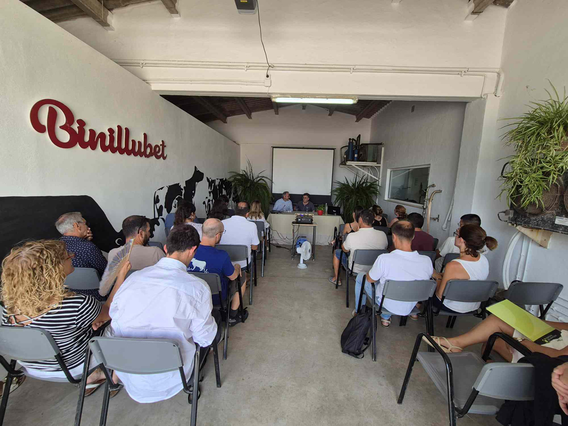 La digitalització guanya pes en el sector ramader balear amb noves eines i un milió d'euros en ajudes