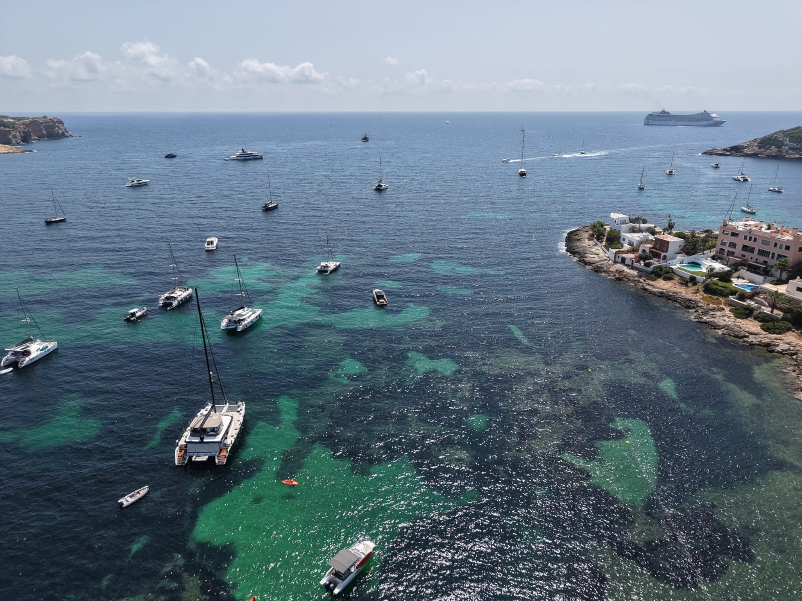 Talamanca tendrà un camp de 90 boies ecològiques per protegir la posidònia i ordenar el fondeig