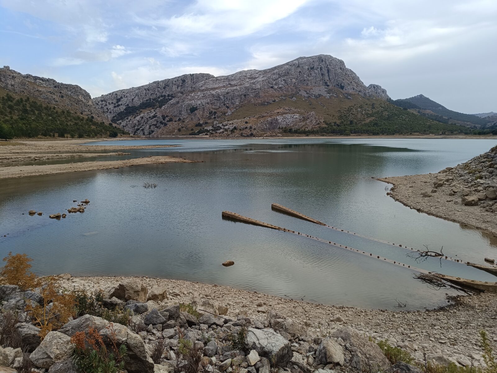 La baixada de les reserves hídriques deixa gran part de l'arxipèlag en situació de prealerta o alerta