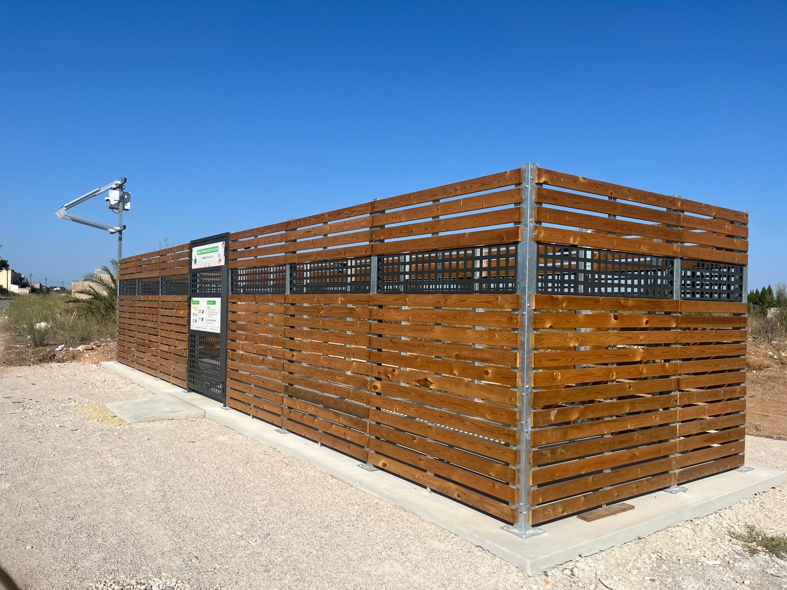 Manacor posa en marxa quatre àrees d’aportació de residus per als residents de foravila