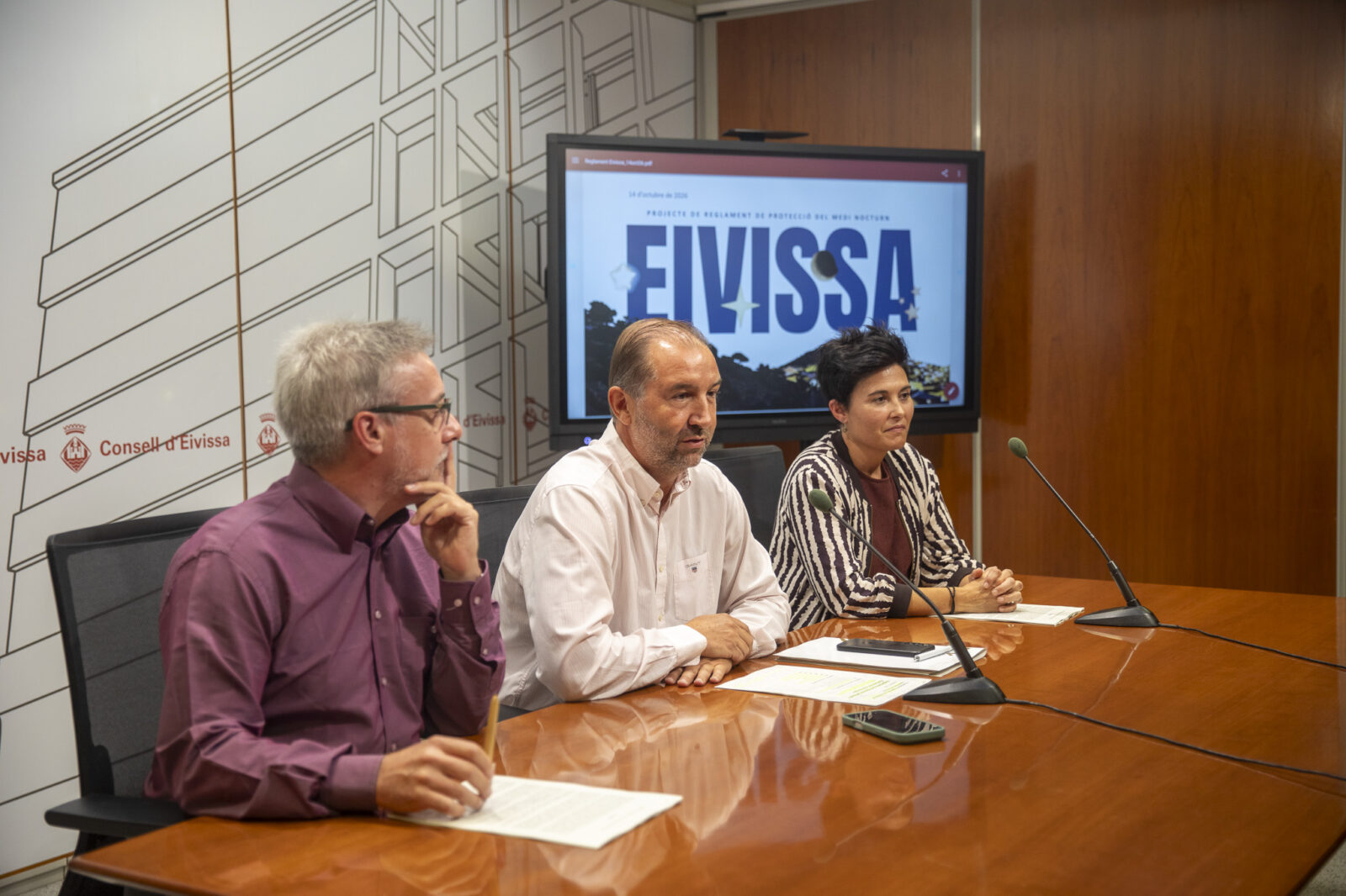 Eivissa regularà la il·luminació exterior per reduir la contaminació lumínica